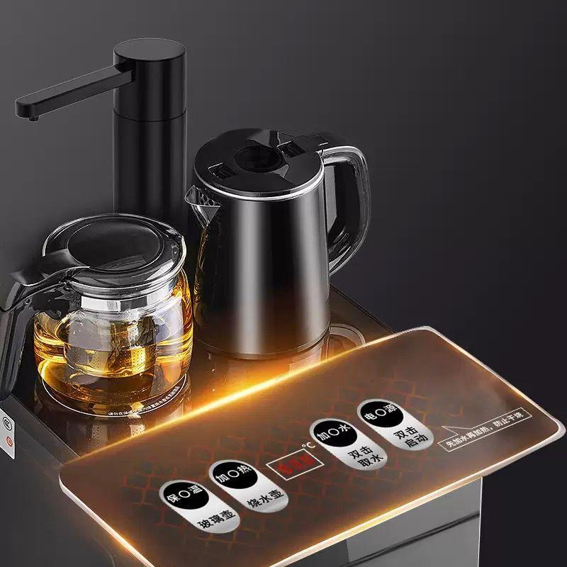 Distributeur d’eau multifonction avec rangement et bouilloire